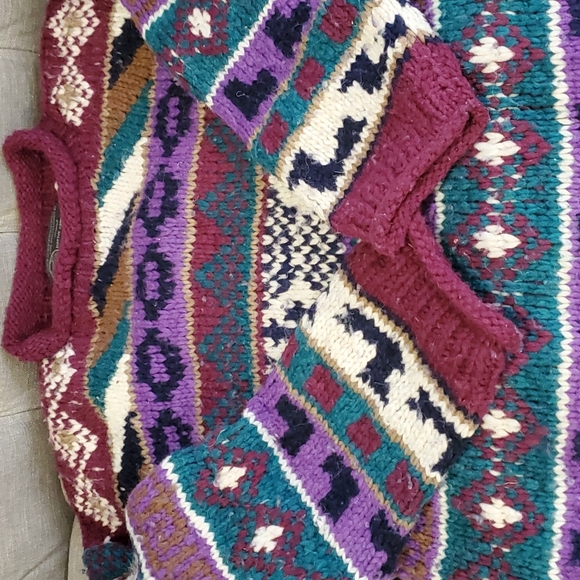 Native American hand made knit sweater size L - Picture 9 of 13